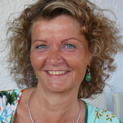 Lynda Bolt